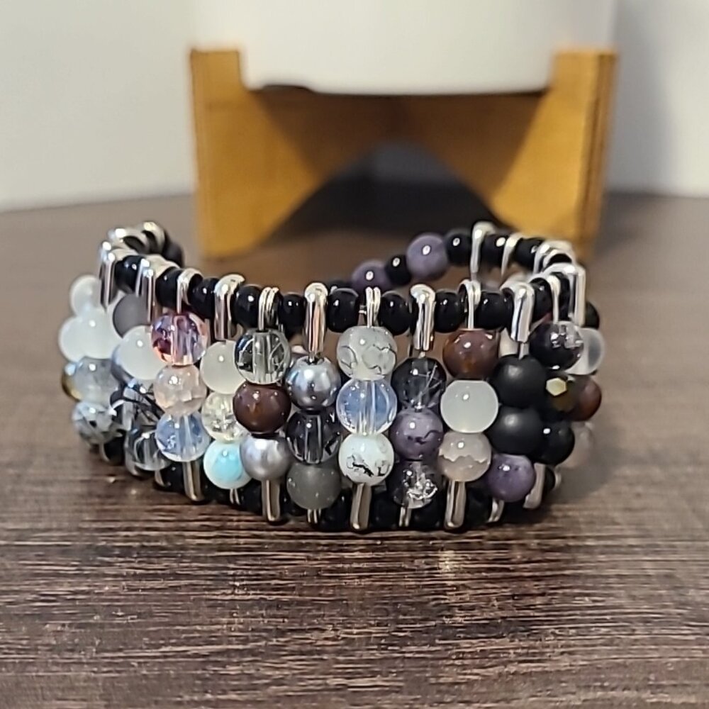 Handcrafted Safety Pin & Beaded Bracelet Multi-Color NEW Ladies Fashion‎ Dressy